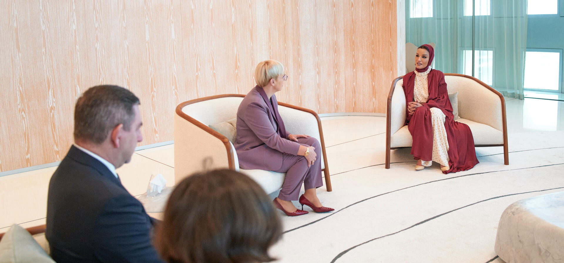 صاحبة السمو تجتمع برئيسة جمهورية سلوفينيا