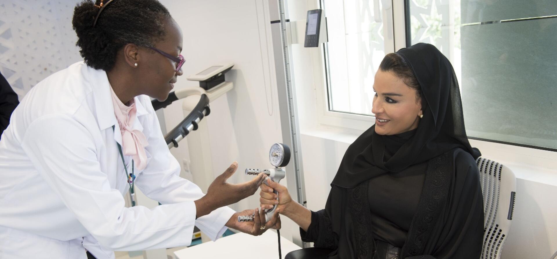 HH Sheika Moza officially opens Qatar BioBank and visits Translational Research Institute (iTRI)