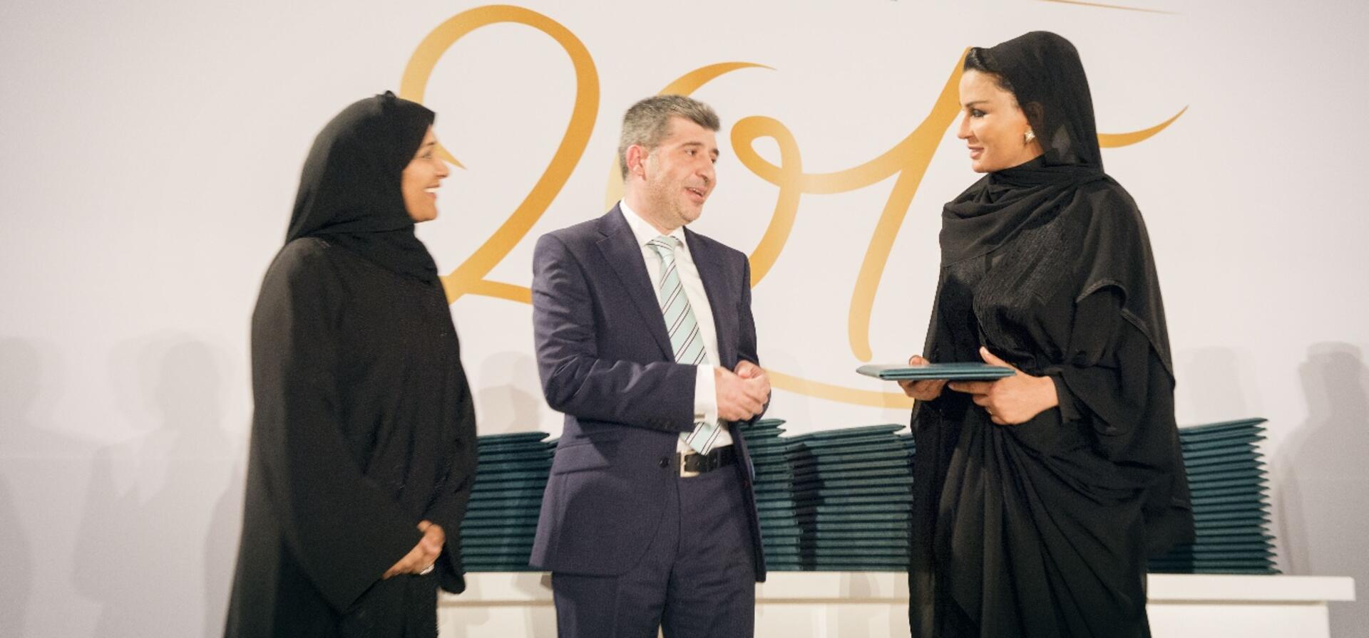 صاحبة السمو تشهد حفل تخريج جامعة حمد بن خليفة 