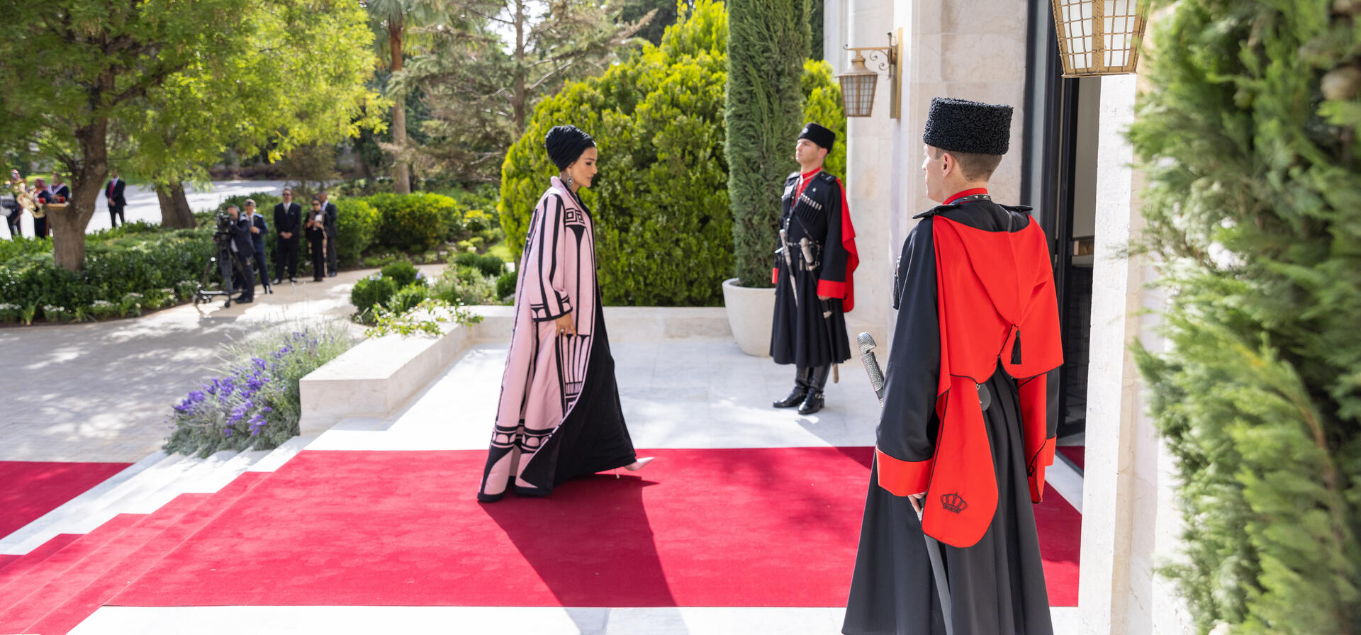 صاحبة السمو تشهد حفل زفاف ولي عهد الأردن