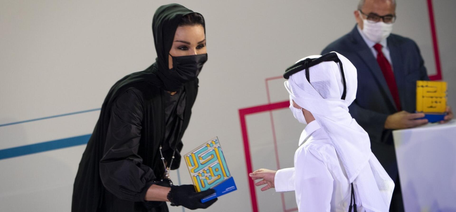 HH Sheikha Moza awards winners of Akhlaquna and Akhlaquna Junior awards