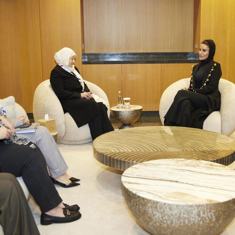 Her Highness Meets with President of Hariri Foundation