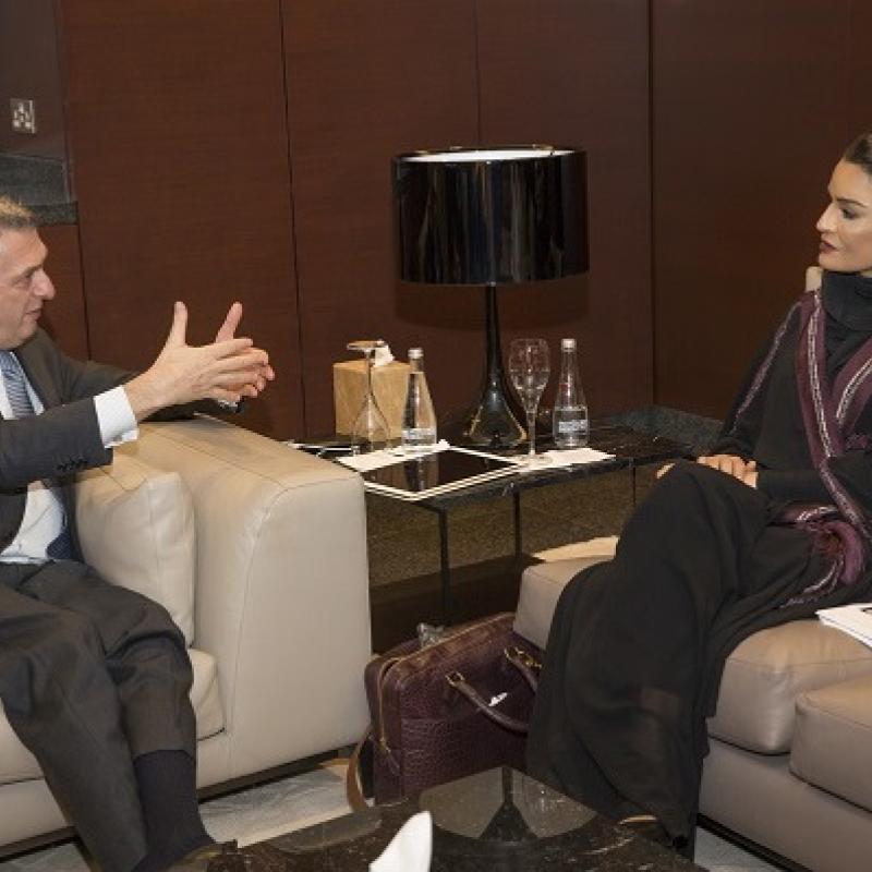 HH Sheikha Moza holds side meetings during WISE 2017