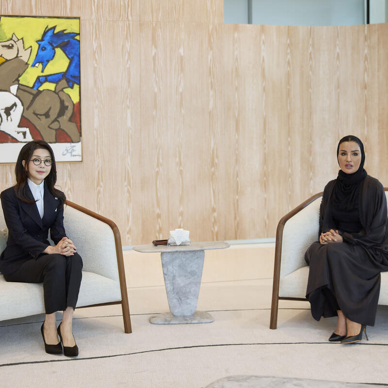 صاحبة السمو تجتمع  بحرم فخامة رئيس جمهورية كوريا الجنوبية