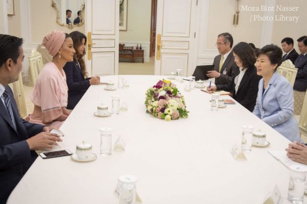 HH Sheikha Moza meets South Korea’s President