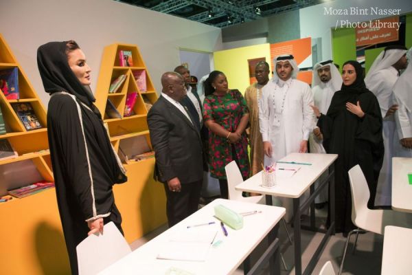 HH Sheikha Moza and President of Ghana touring the WISE Majlis