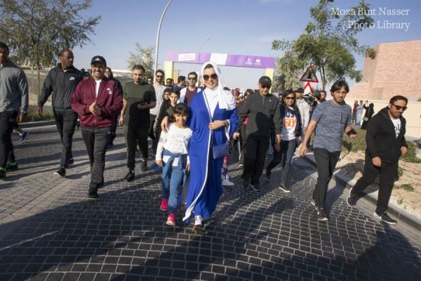  صاحبة السمو الشيخة موزا تشارك في فعاليات اليوم الرياضي للدولة بمؤسسة قطر