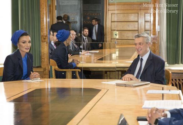 HH Sheikha Moza meets with UN High Commissioner for Refugees in Geneva 