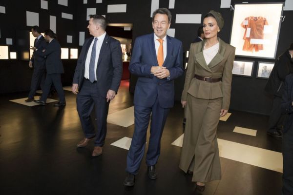 HH Sheikha Moza visits Red Cross and Red Crescent Museum 