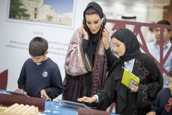 صاحبة السمو الشيخة موزا تزور معرض الدوحة الدولي للكتاب