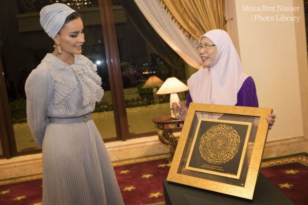 HH Sheikha Moza attends banquet hosted by Malaysian Deputy Prime Minister