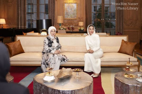 صاحبة السمو تجتمع بحرم فخامة الرئيس التركي